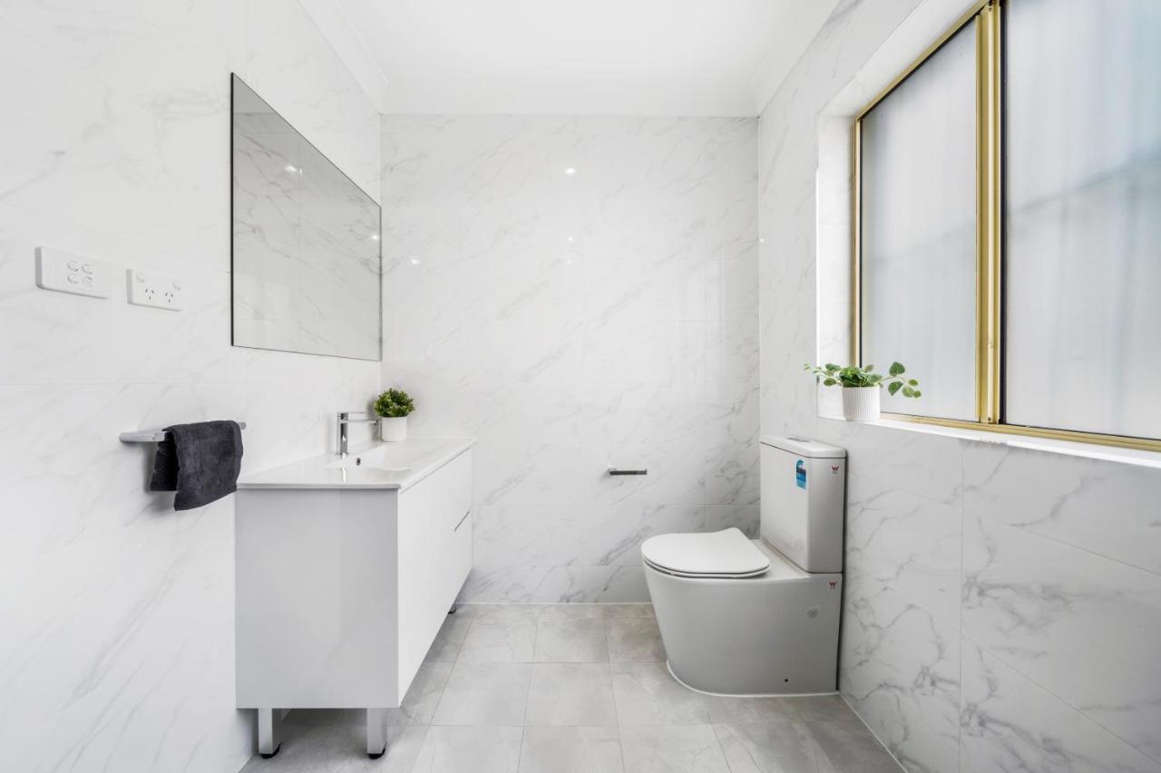 Burwood New 2 Bedroom 2 Bathroom Apartment Sídney Exterior foto