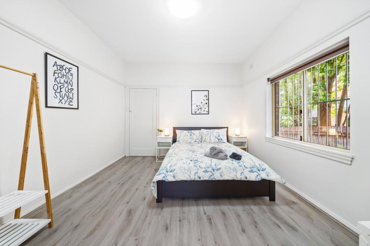 Burwood New 2 Bedroom 2 Bathroom Apartment Sídney Exterior foto